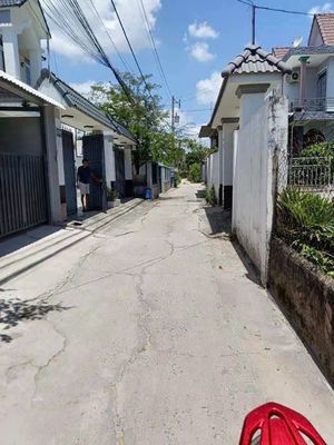 Bán nhà 1 trệt 1 lầu Bình Nhâm, 3PN, sân xe hơi