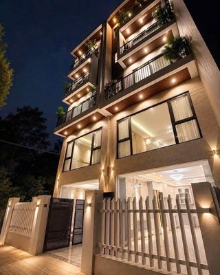 Bán nhà Ngọc Thụy 66m², 5 tầng, có thang máy