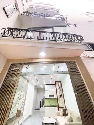 Nhà 5 tầng thang máy Trung tâm Hà Đông 8.1 tỷ