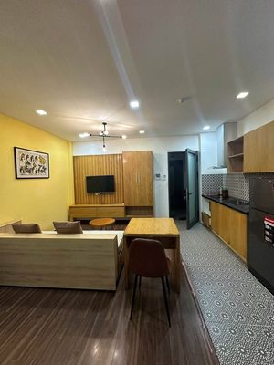 Cho thuê căn hộ studio Lê Văn Hưu, full nội thất