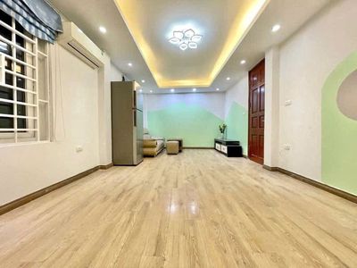 Cho thuê nhà 5PN Hoàng Mai, full nội thất, giá 12.8tr