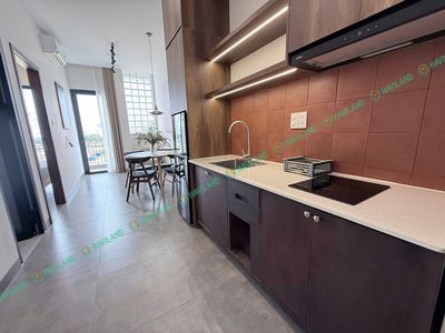 Căn hộ 2 phòng ngủ mới 100% - gần cầu trần thị lý