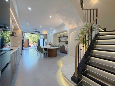Bán nhà 3 tầng full nội thất đường huỳnh ngọc đủ,hòa xuân