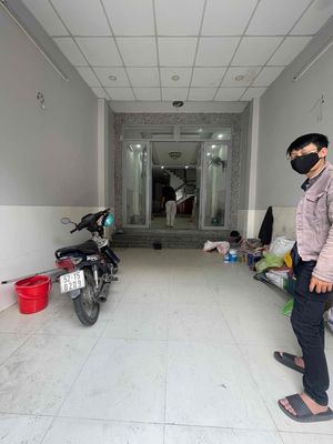 Mặt Tiền Khu Gò Dầu . 4x20m Trệt 4 Lầu 6PN,7WC Giá rẽ.