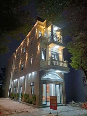 Cho thuê căn góc nhà phố ICON gần chợ Thông Dụng, gần Visip1