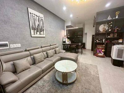 cho thuê nhà nguyên căn hẻm oto, full nội thất đường Dương Quảng Hàm