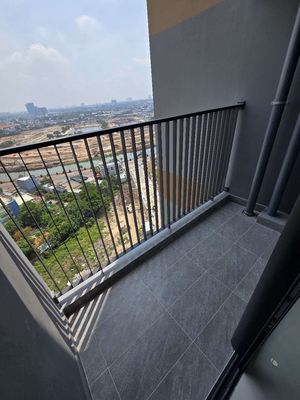 Cho thuê 1PN A&T giá 5tr/th có rèm và giàn phơi. Nhà mới view như hình