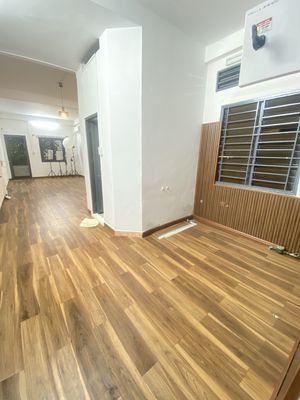 Chính chủ giảm 300tr bán chung cư Nguyễn Xí 60m2 sổ hồng riêng