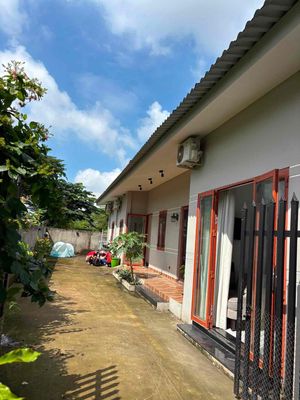Cho thuê nhà vườn 160m2 có 3pn , sẵn nội thất đầy đủ