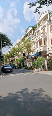Cho thuê tòa nhà City Land Parki Hill, 5x20m, Hầm + 4 Tầng, 45tr/tháng