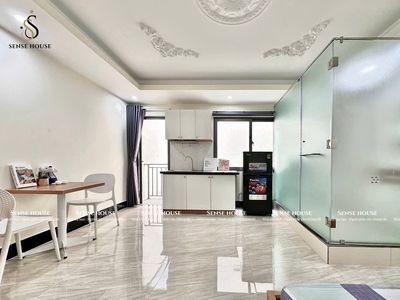 Studio ban công giá HSSV - Ngay Ngã Tư Bảy Hiền - Thang Máy