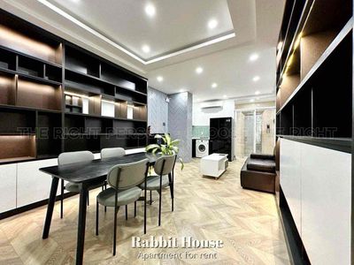 Căn hộ 2PN 1WC full nội thất ban công thoáng đường Sư Vạn Hạnh quận 10