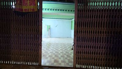 mặt bằng quốc lộ 1A, có phòng ngủ, nhà vệ sinh riêng
