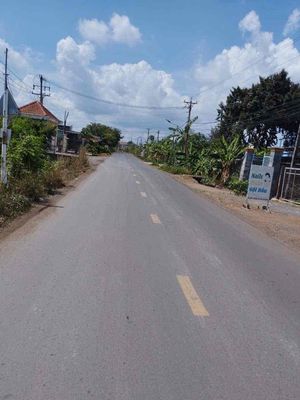 cần bán đất mặt tiền nhựa , ngay sân bay long thành