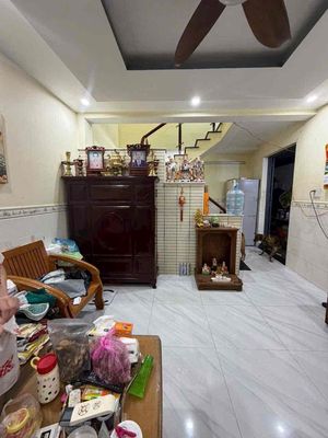 Nhà đẹp 5,3*9m 2pn 2/ ngắn nguyễn thị trọn ấp 1 vĩnh lộc a