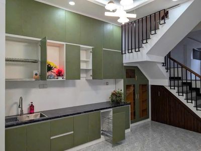 Cho thuê nhà mới xây 4PN 4WC hẻm xe hơi