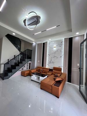 Cho thuê nhà nguyên căn mới xây full nội thất gần chợ Hưng Long