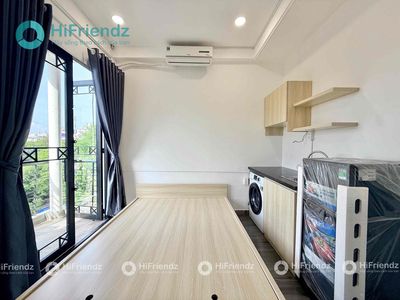 Cho thuê căn hộ máy giặt riêng bancon hiện đại đi bộ qua sân bay