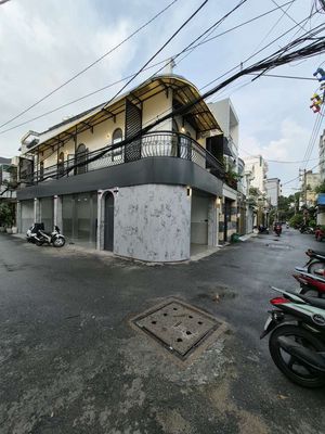 nhà đẹp cao cấp vị trí đẹp mới xây cho thuê