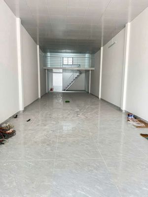 Nhà xưởng 4.5x20m có gác mt đueofng cont đậu