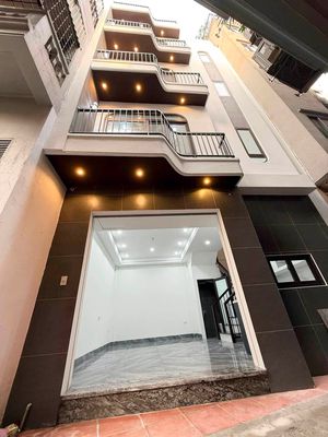 Bán nhà Ô Cách – Việt Hưng, nhà mới full nội thất