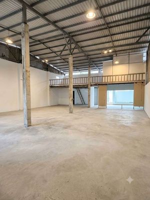 Nhà xưởng 220m2 giá rẻ