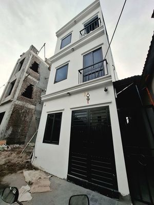 Nhà 3 tầng 50m2 Quan Âm, Bắc Hồng – Gần Hồ Quan Âm - con đỗ cửa