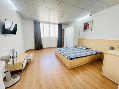 Cho thuê căn hộ studio tách bếp cửa sổ lớn full tiện nghi thang máy q1 — ảnh 1