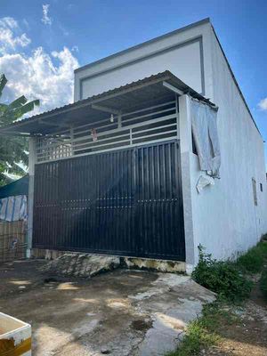 Nhà 2 lối đi , trệt lửng ngay cầu Ông Cò, BV số 10