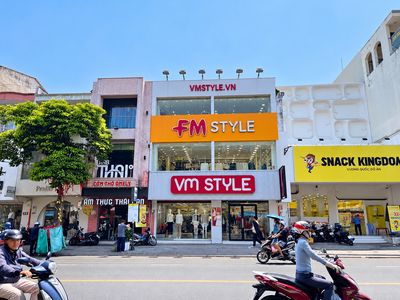 Tòa nhà mặt tiền nguyễn gia trí, bình thạnh- 3 tầng dtsd ~500m2