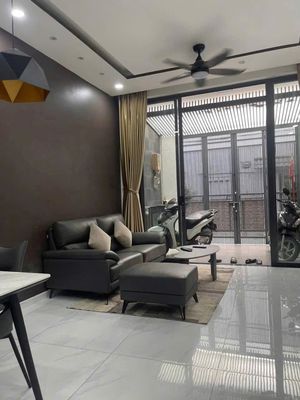 Trống Căn nhà Đường Chế Lan Viên, DT 4x15, 1 lầu, 2PN đường 6m