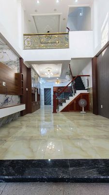 Nhà mới 100%- ngay phạm văn đông- dt 4x16m+3 lầu+ 4pn+ tủ - dường
