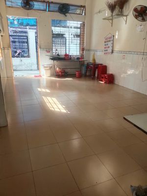 Hẻm chợ xóm chiếu