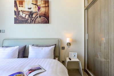 Cho thuê căn hộ 1 phòng ngủ Vinhomes Central Park view thoáng — ảnh 1