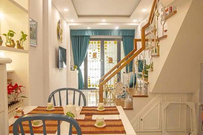 nhà nguyên căn cho airbnb NGUYỄN THỊ MINH KHAI gần SVĐ Hoa lư Q1
