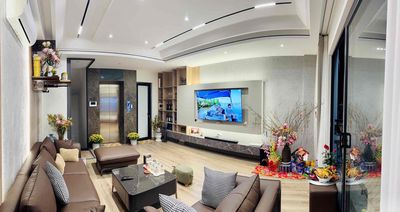 Phố Trạm- ô tô vào nhà - 36.6m - Giá chỉ 12 tỷ . 6t thang máy -Aeon LB