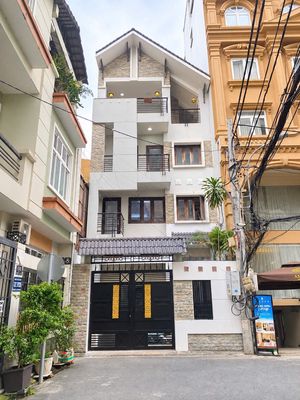 Cho thuê nhà 2/1 hồng hà, tân bình – hầm 4 lầu, thang máy – 55 triệu