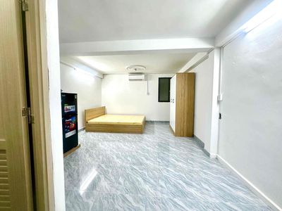 Căn hộ 40m2 ngay hồ văn huê thang máy hầm xe có cửa sổ giá chỉ 6