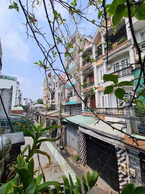 Bán nhà cũ - 100m2 5 20 - đường ôtô thông