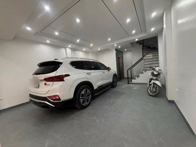 Nhà mặt phố Đền Lừ, Kinh doanh, Vỉa hè, Thang máy, 50m2, 17.X Tỷ