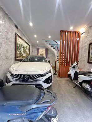 Nhà đẹp, kinh doanh, trung tâm Hai Bà Trưng, 46m2, 5 tầng, hơn 12 tỷ