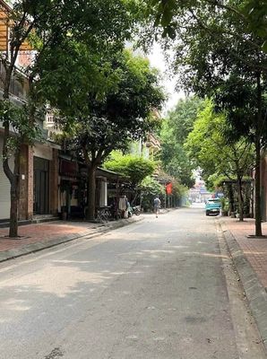 Bán nhà Lĩnh Nam-Vĩnh Hưng, 105m2, ô tô tránh, hơn 21 tỷ
