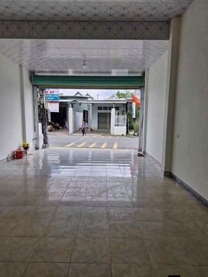 Bán đất mặt tiền kinh doanh có nhà cấp 4, TP. Thủ Dầu Một