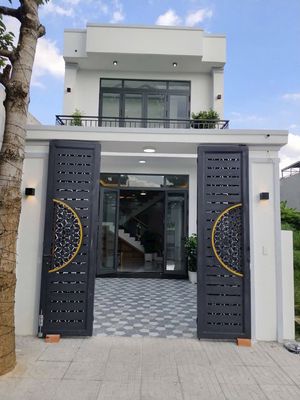 Bán nhà lầu mới 100% khu Phát Hưng, Bến Cát