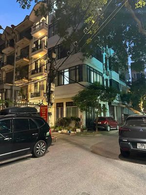 Cho thuê nhà ngõ 180 Hoàng Quốc Việt, Cầu Giấy