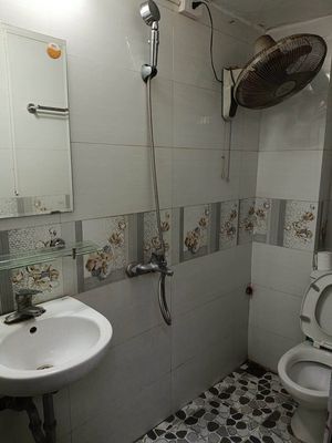 Cho thuê nhà Lương Khánh Thiện, Tân Mai, 30m2 x 4 tầng