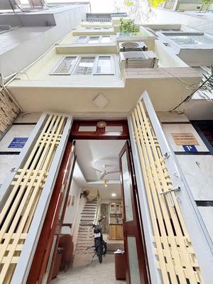 Cho thuê nhà Ngõ Gốc Đề, Hoàng Mai, 5 tầng, 3PN