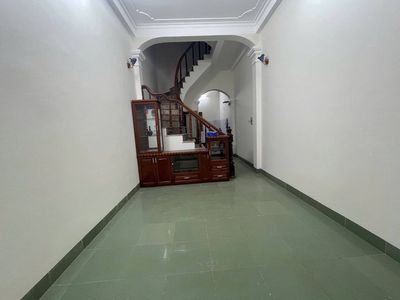 Cho thuê nhà 40m2 x 4 tầng gần ngã 5 Hà Trì, Hà Đông