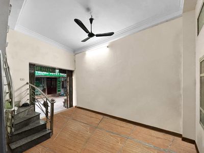 Cho thuê cửa hàng 30m2, ngõ 72 Tôn Thất Tùng, Kim Liên, Hà Nội