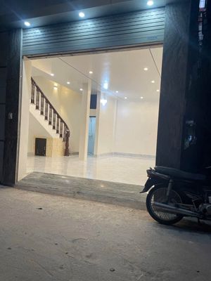 Cho thuê nhà 50m2, 5 tầng, ngõ Nguyễn Trãi, Thanh Xuân